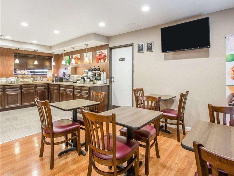 Quality Inn & Suites Woodland - Sacramento Airport Extérieur photo