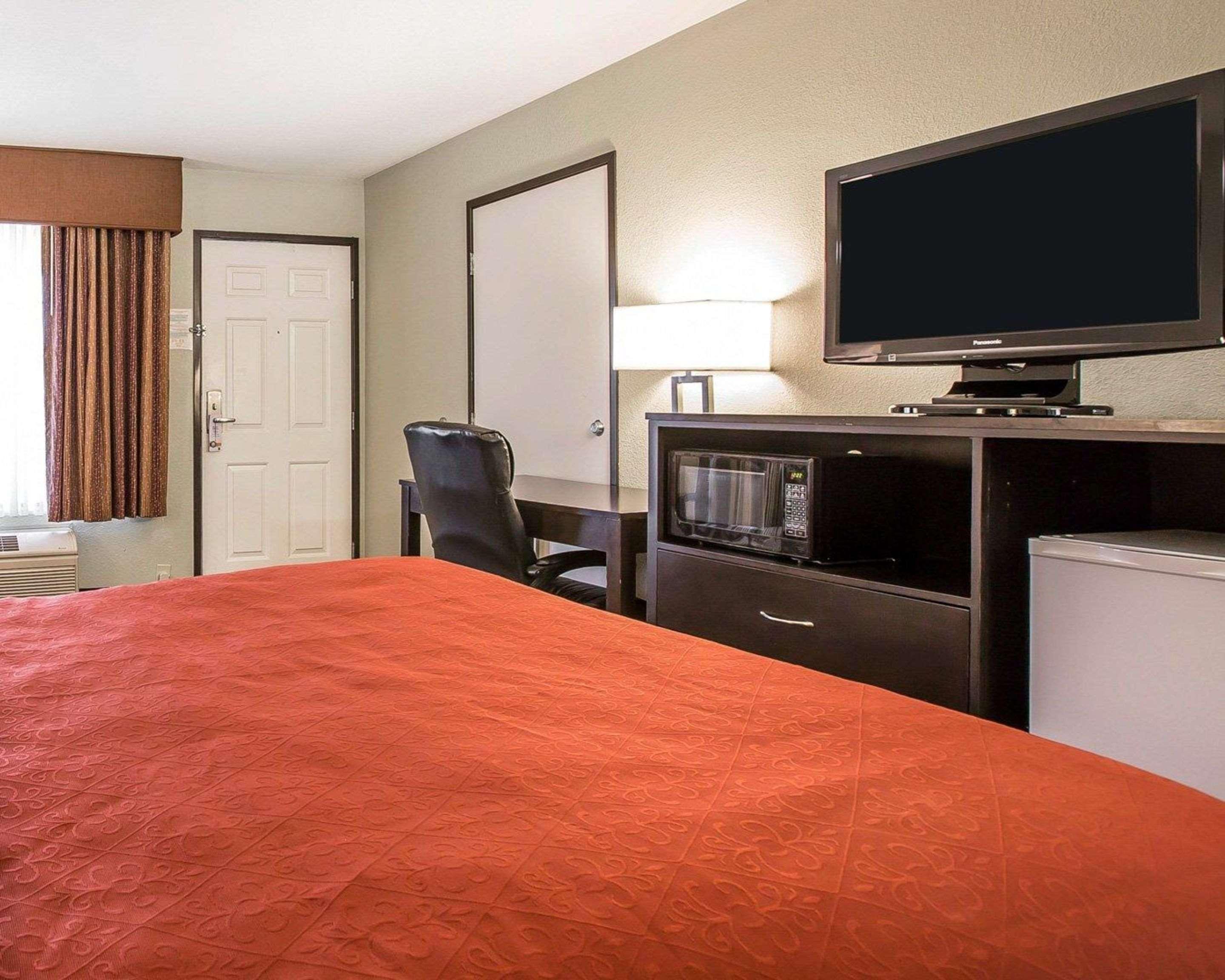 Quality Inn & Suites Woodland - Sacramento Airport Extérieur photo