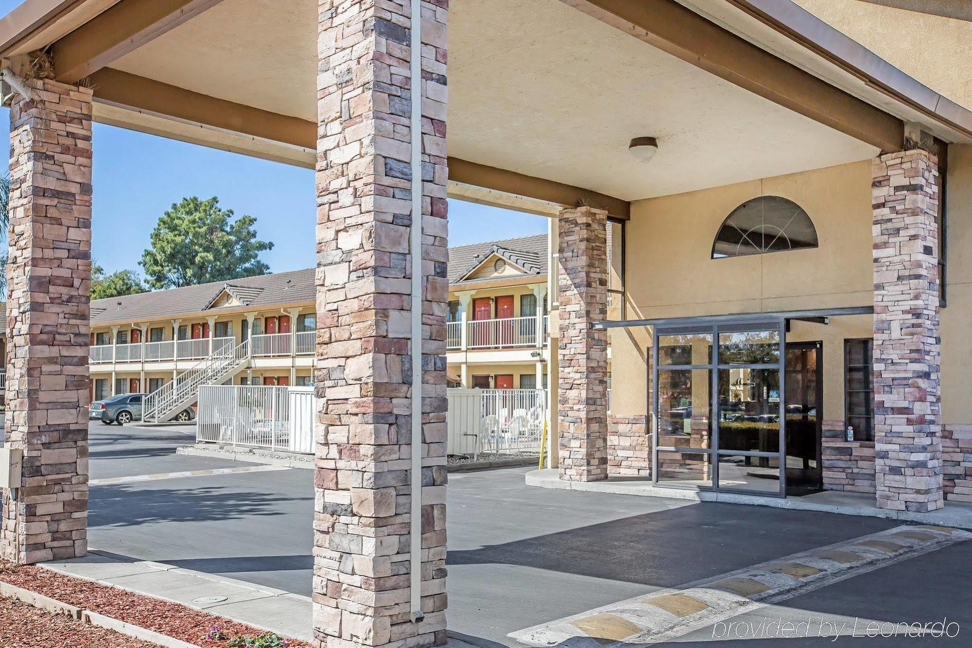 Quality Inn & Suites Woodland - Sacramento Airport Extérieur photo