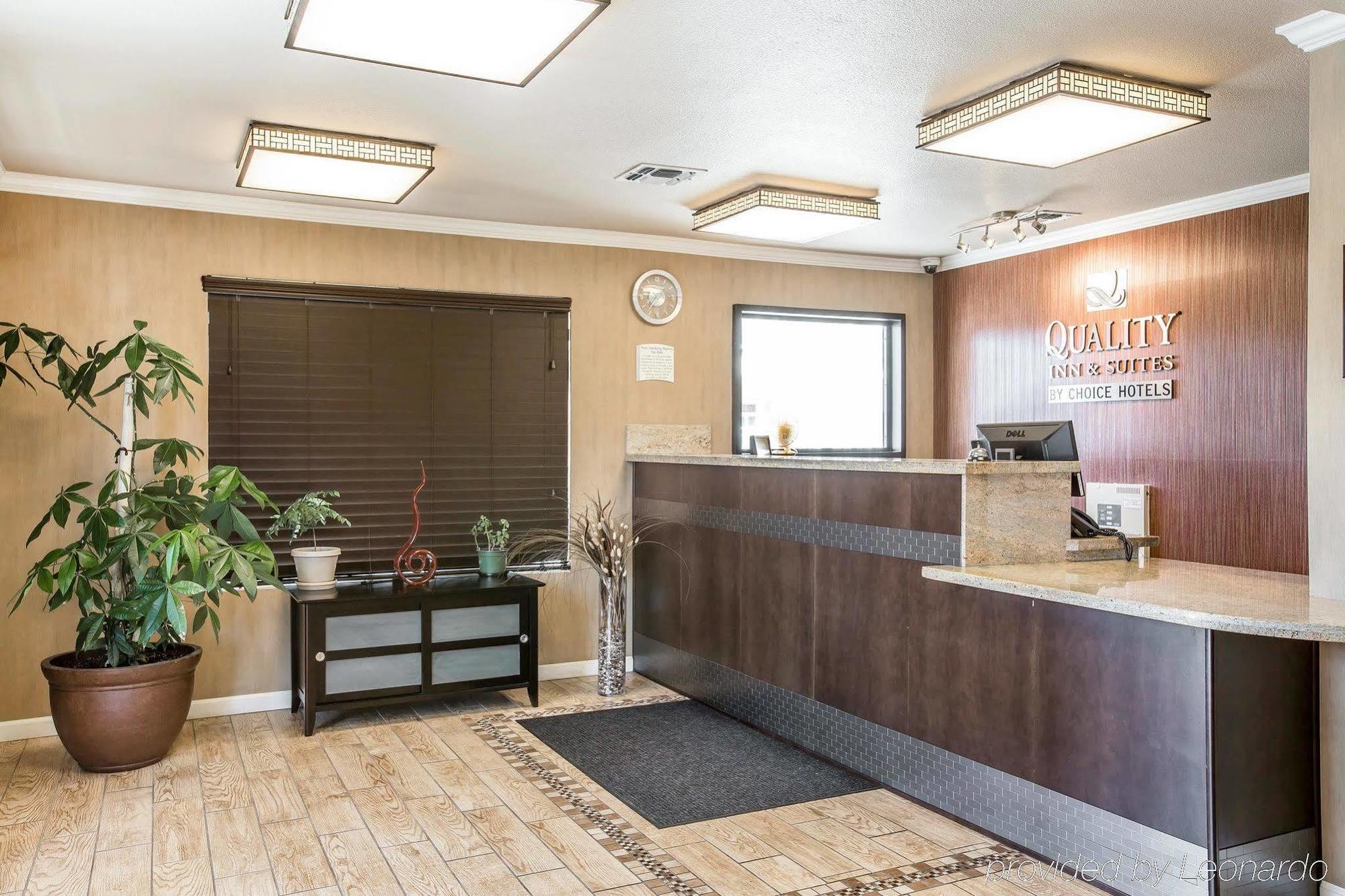 Quality Inn & Suites Woodland - Sacramento Airport Extérieur photo