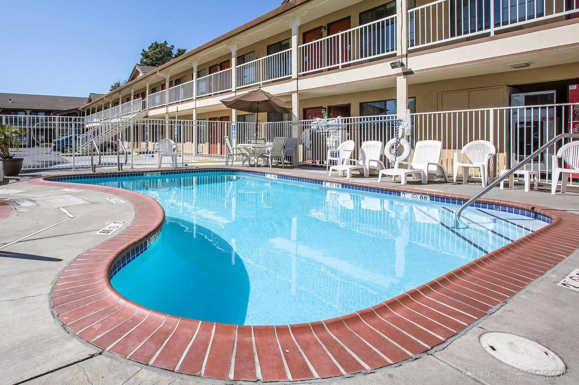 Quality Inn & Suites Woodland - Sacramento Airport Extérieur photo