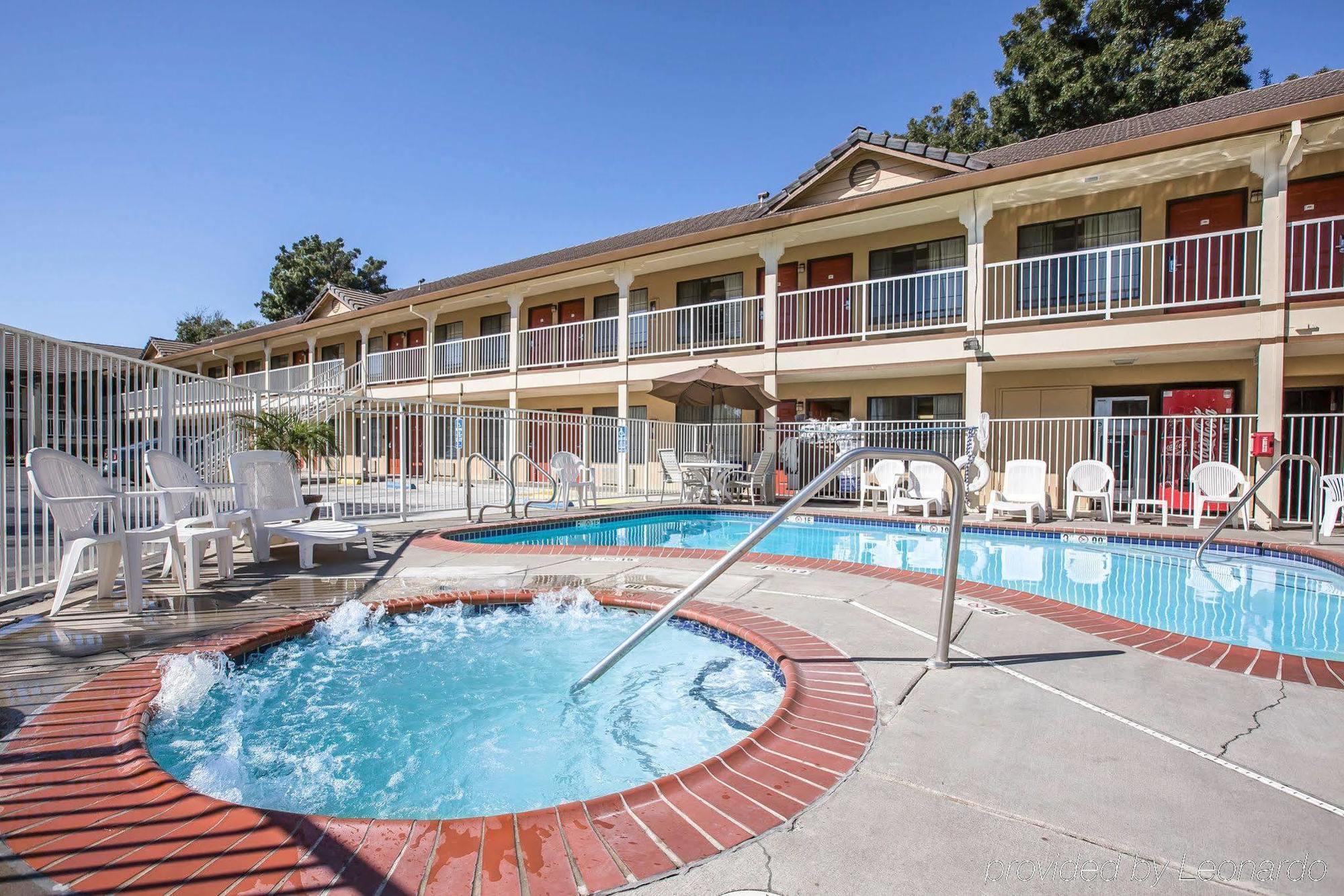 Quality Inn & Suites Woodland - Sacramento Airport Extérieur photo