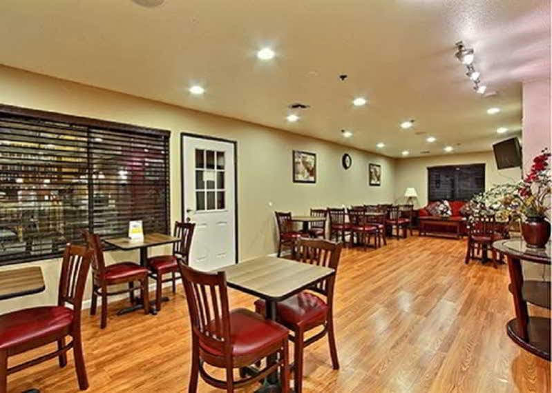 Quality Inn & Suites Woodland - Sacramento Airport Extérieur photo